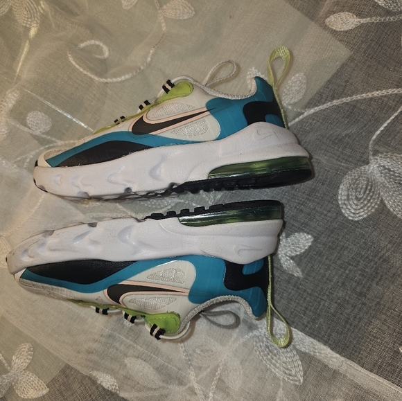 Nike Air Max 270 size 7C - Picture 8 of 9